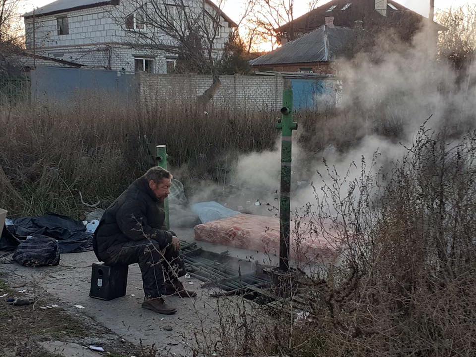 56 домов на Салтовке в Харькове остались без отопления и горячей воды из-за бомжей. Фото: Юрий Сидоренко