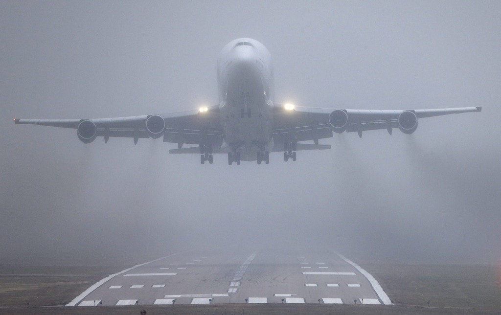 В Харькове из-за тумана самолет приземлился не с первого раза. Фото иллюстративное: svit.me