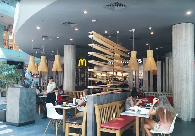 McDonald’s на пл. Розы Люксембург фото