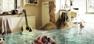 Орущие студенты и море воды: в общаге медакадемии прорвало трубу