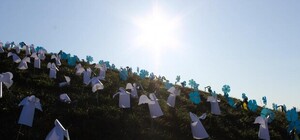 Крестный ход, цветы и свечи: в Харькове отмечают День памяти жертв голодоморов