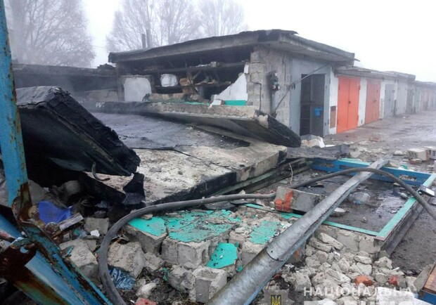 На Рогани взорвался гараж. Фото: ГУ НП в Харьковской области