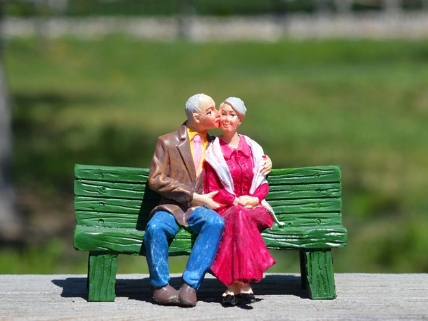 Пенсии в Украине увеличили: сколько получают харьковские пенсионеры. Фото: pixabay.org