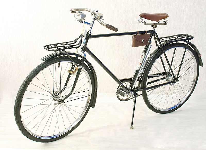 Велосипед ХВЗ «Украина» В-134 — самая популярная модель велосипеда в СССР

