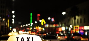 Адская ночь: в центре города десять человек избили и ограбили таксиста