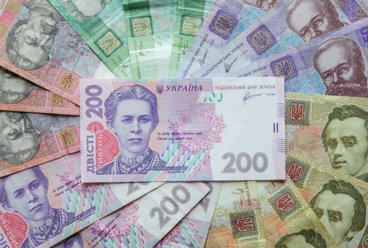 Украину наводнили поддельные купюры номиналом 200 гривен. Фото иллюстративное: unian.ua