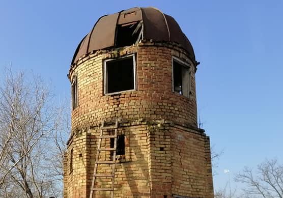 Родом из 19 века: под Запорожьем спасают старинную обсерваторию (фото)
