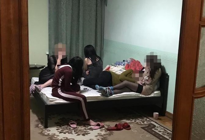 В Одессе преступники нападали на клиентов борделя: их 