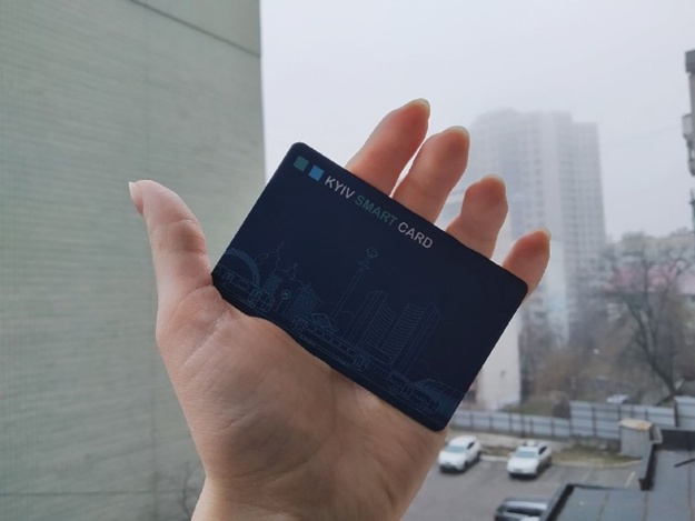 В Киеве стартует тестирование е-билета: как его будут проверять