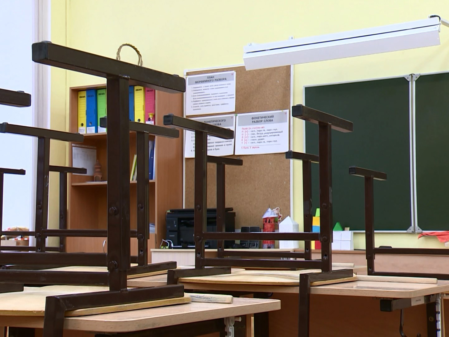 В Харьковской области закрыли более 40 школ. Фото: molbuk.ua