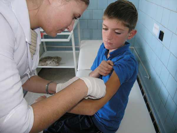 Теперь не только дети-диабетики, но и молодежь сможет получать импортный инсулин. Фото Юлии Деркач.