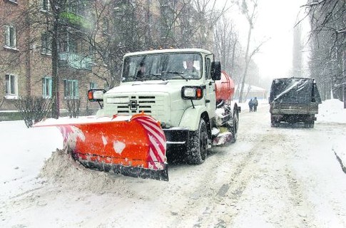 По мнению чиновников, дороги в Харькове расчищены очень хорошо. Фото  sao.mos.ru