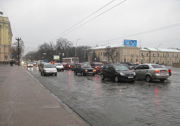 Фото "Дозор". Широкие магистрали города расчертят для маршруток. 