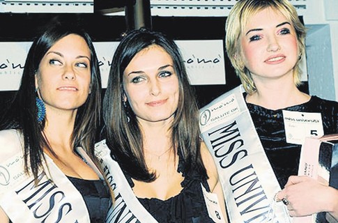 Фото: www.gossipnews.it
Победительницы. Слева направо: Роберта Боччиа (2-е место), Барбара Тунно (1) и Анастасия Шовкун (3). 