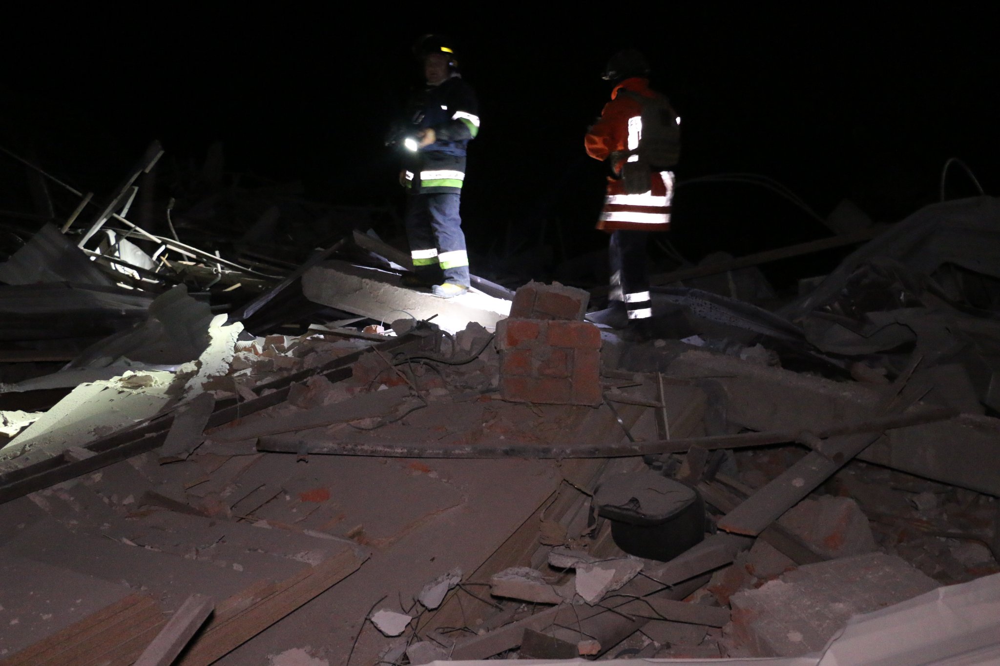 Зруйновано будівлю –