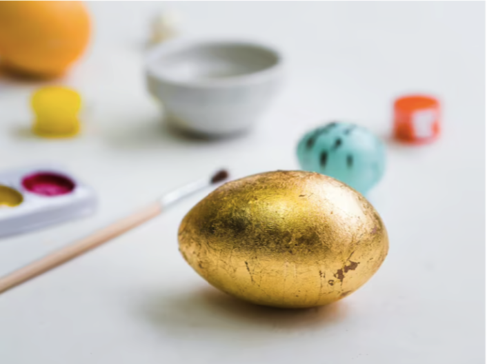 Пофарбувати яйця за допомогою фольги -