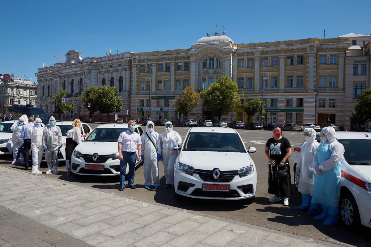 Приедут на дом за анализом на коронавирус: Харьков купил 10 санитарных  автомобилей - Харьков Vgorode.ua