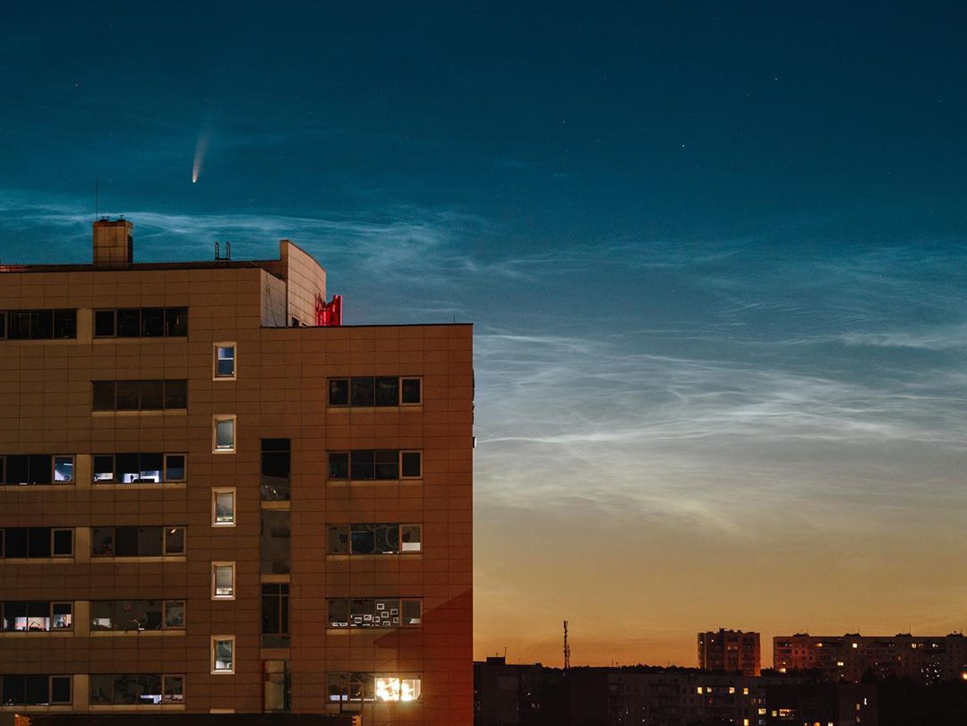 Над Харьковом пролетает комета Neowise C/2020 F3. Фото: Pavlo Pakhomenko