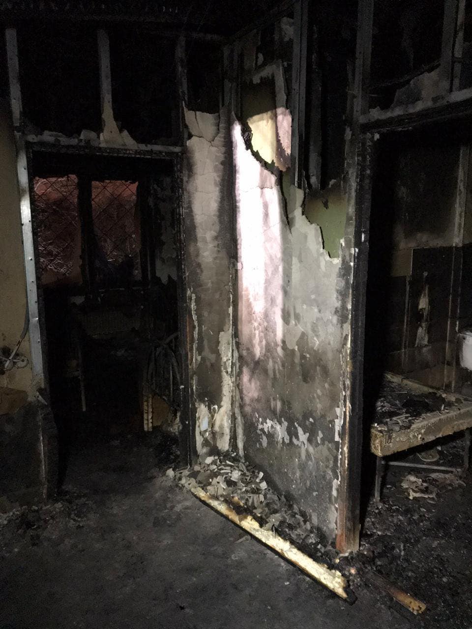 15 погибших: в Харькове сгорел нелегальный дом престарелых (обновляется) фото 3 2