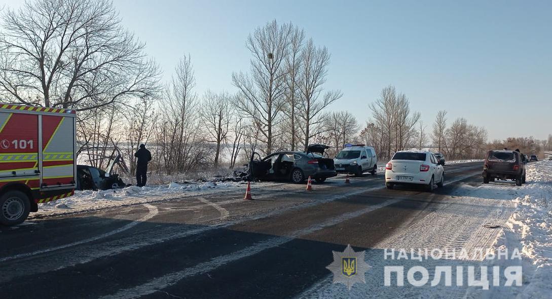 Под Харьковом произошло тройное ДТП с погибшим.