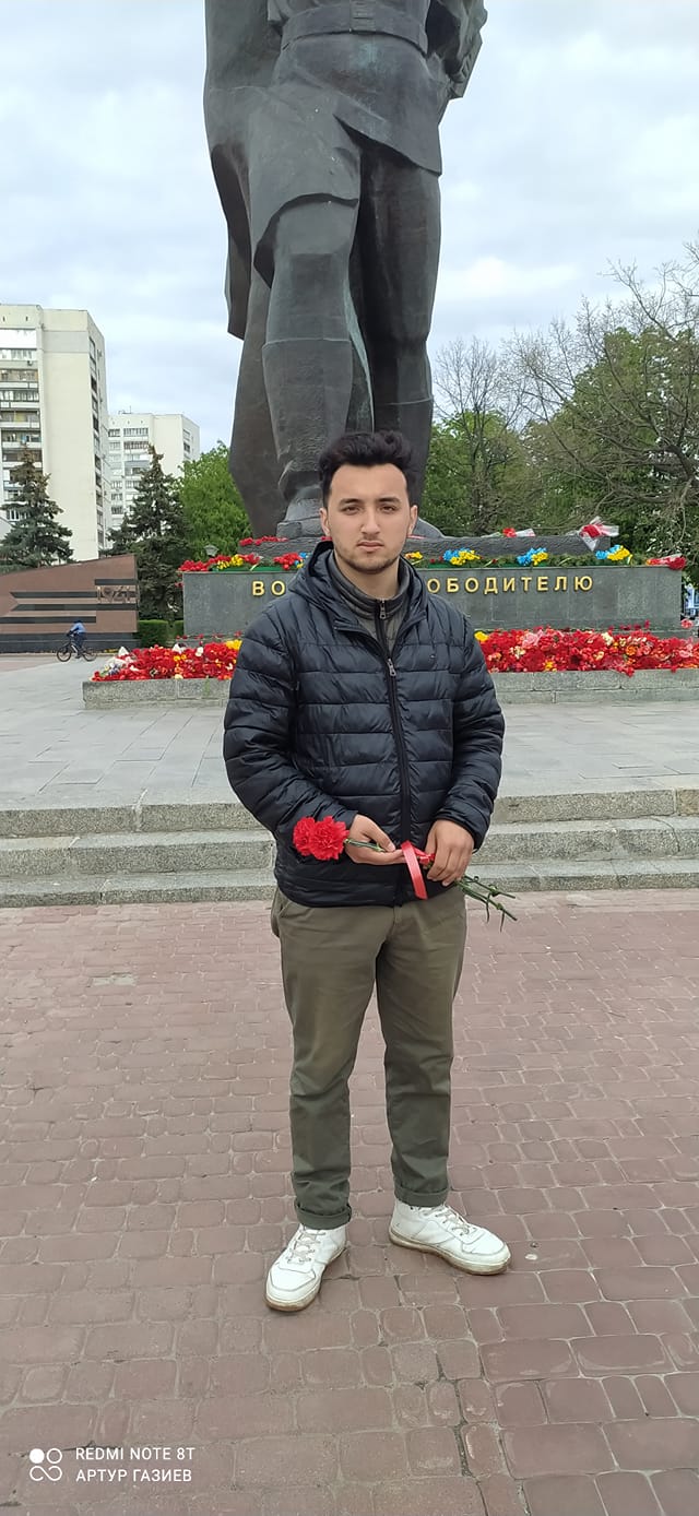 "Хотела соблазнить": 18-летний зять, убивший тещу в Харькове, пытался вывезти тело на такси фото 7 6