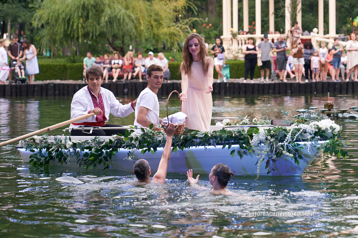 Венки, русалка, файер-шоу: как харьковчане отпраздновали Ивана Купала фото 3 2
