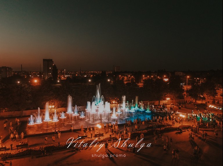 Смотри видео: в Харькове после реконструкции открыли Олимпийский фонтан фото 20 19