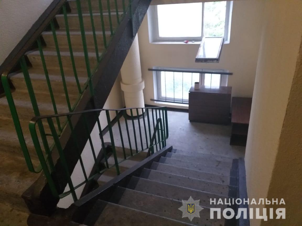 В Харькове мужчина выпрыгнул с 7 этажа. Фото: hk.npu.gov.ua