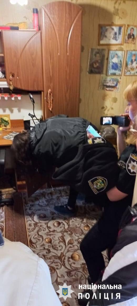 Под Харьковом мужчина неоднократно изнасиловал 14-летнюю девочку.