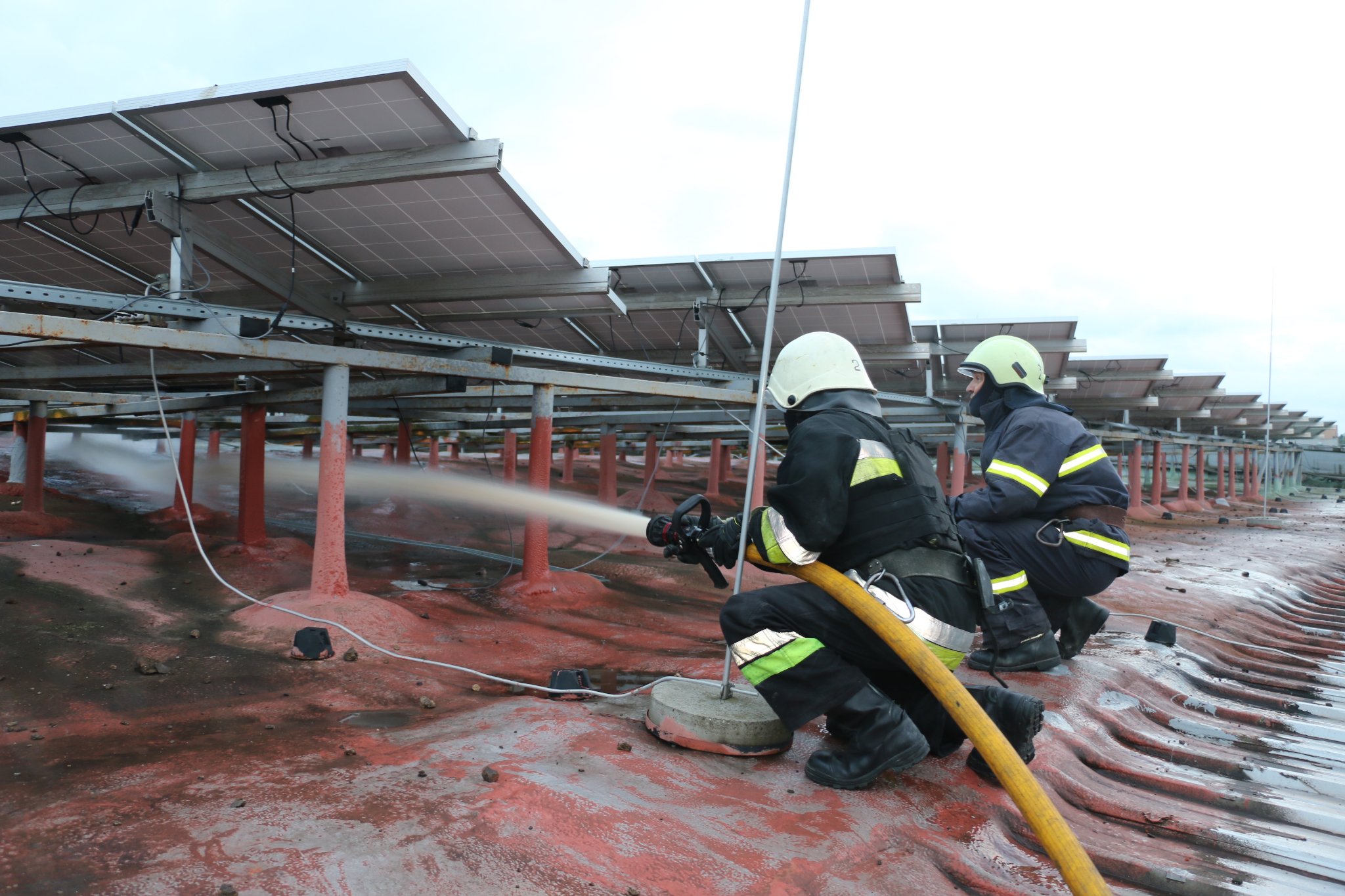 Росіяни обстріляли Слобідський район Харкова.