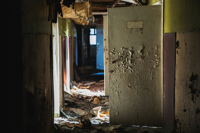 "Если ничего не сделать, все здесь просто разрушится", — заверяет экскурсовод