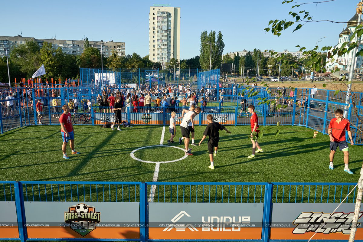 Самый большой в Украине: на Салтовке открыли урбан-парк фото 12 11