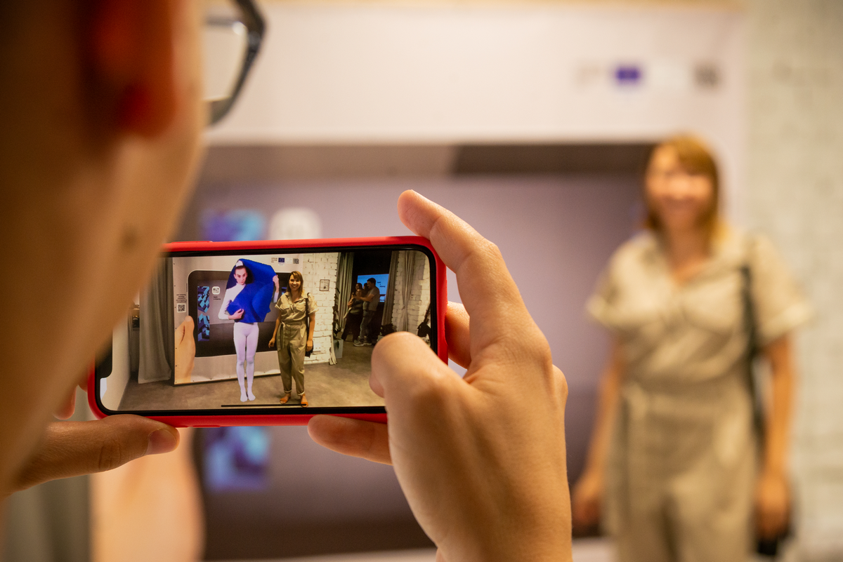 Что-то новенькое: в Харькове презентовали ALTstage — технологию создания виртуального театра на клавиатуре ноутбука фото 35 34