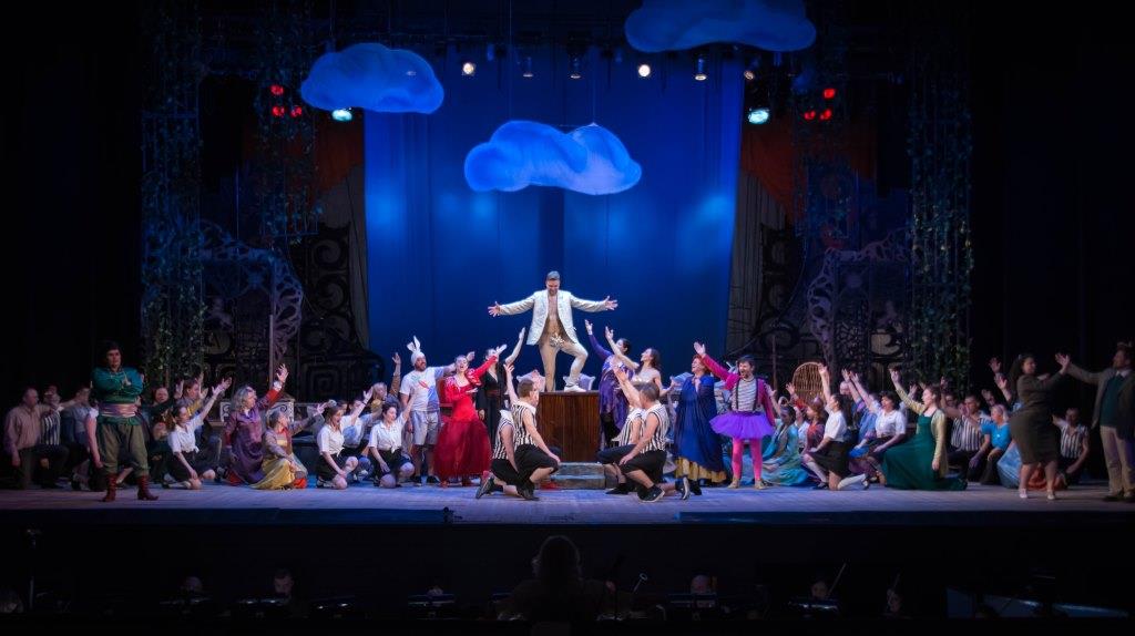 От "Конька-горбунка" до "Спартака": ХНАТОБ завершил самый длинный театральный сезон фото 5 4