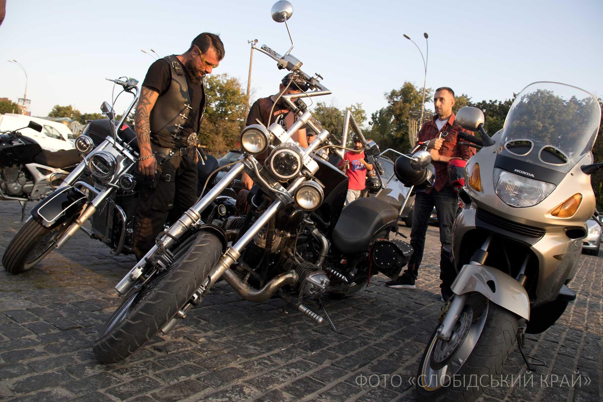 Фотофакт: в Харькове прошел мотопробег единства фото 6 5