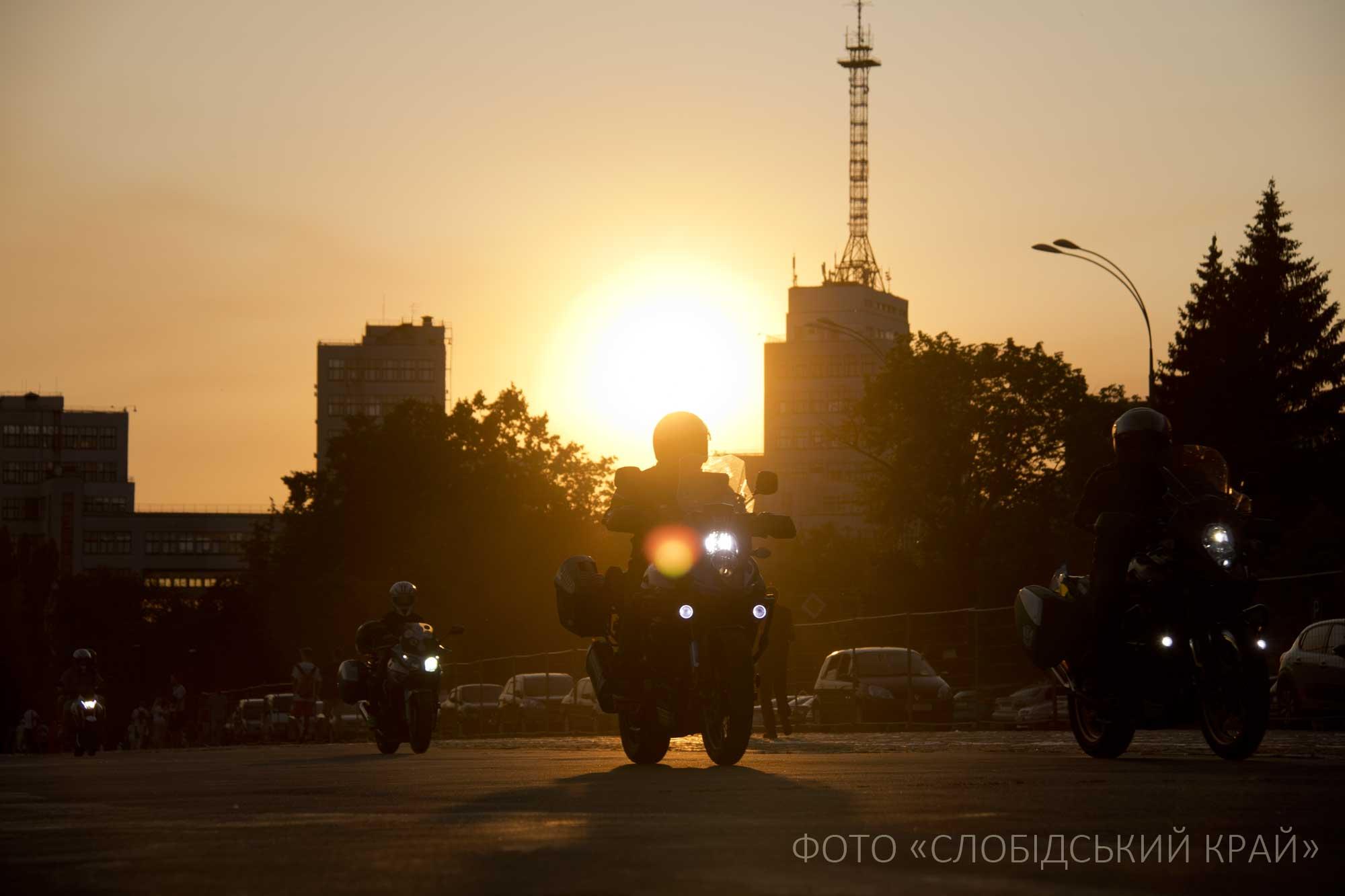 Фотофакт: в Харькове прошел мотопробег единства фото 10 9