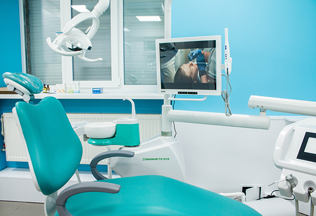 От детской стоматологии до имплантации: в Харькове открылась 8-я клиника &laquo;Мастер Мед&raquo; фото 3 2