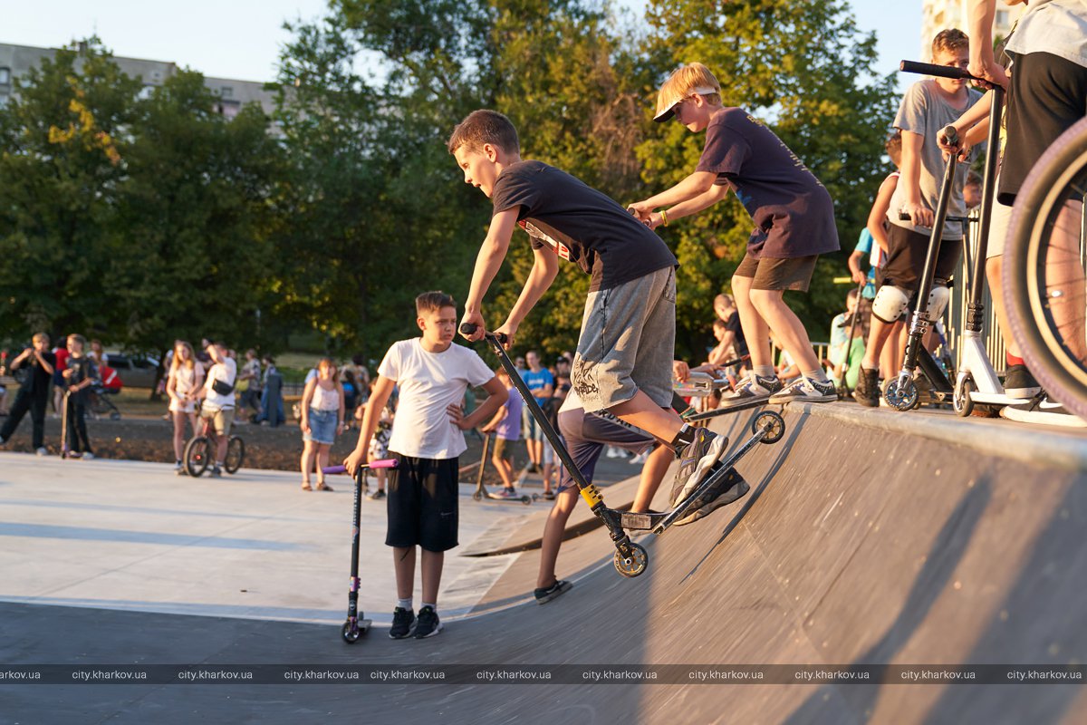 Самый большой в Украине: на Салтовке открыли урбан-парк фото 5 4