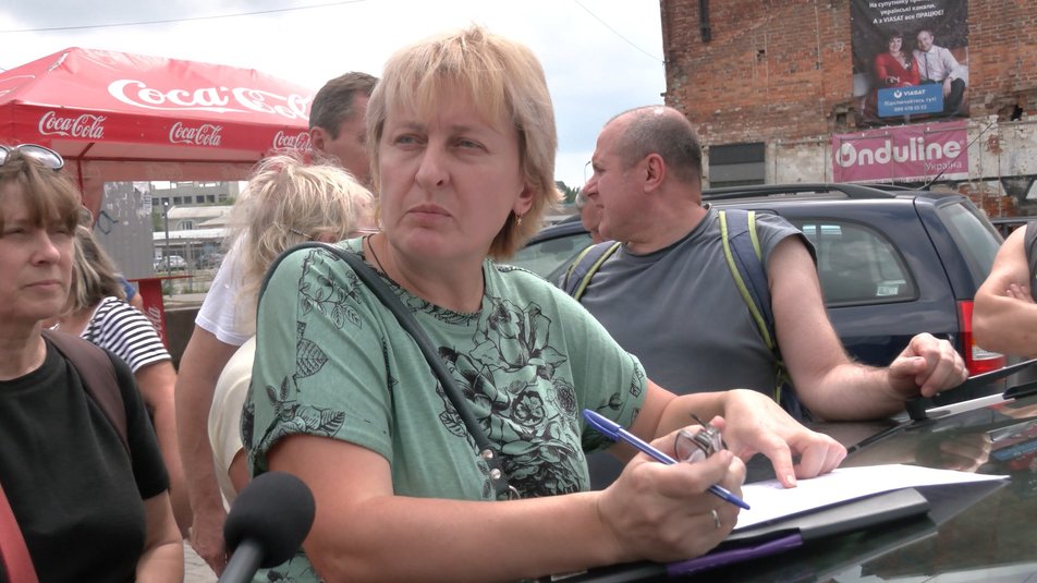 Харьковчане простояли в очереди за 