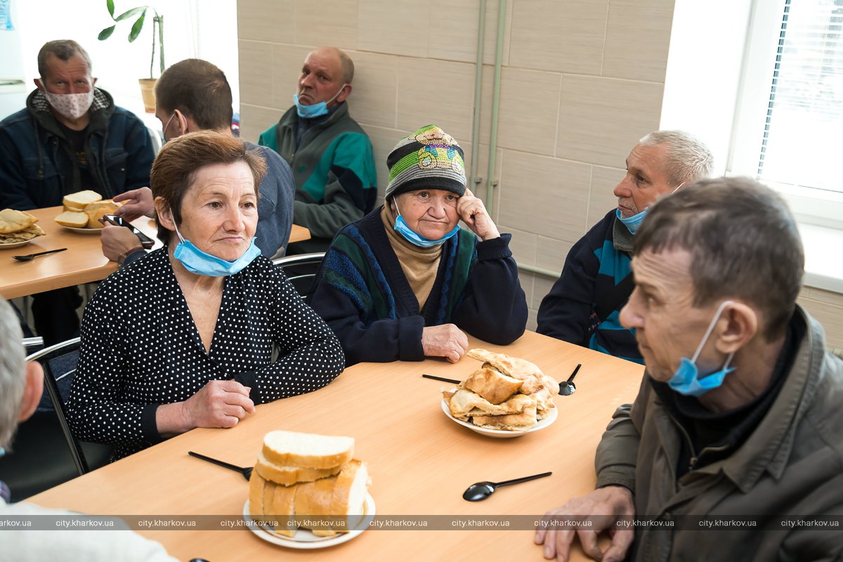 Ночлег и помощь с документами: как работает центр для бездомных в Харькове в условиях карантина фото 2 1