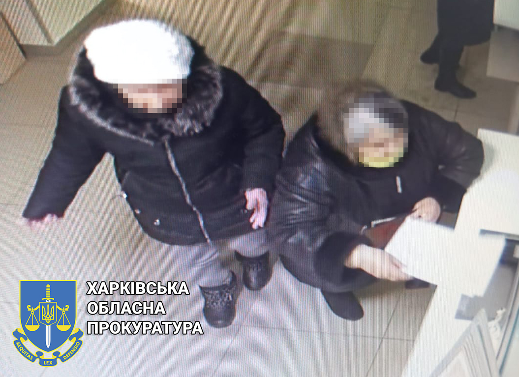 В Харькове аферистка пыталась отобрать квартиру у бабушки.