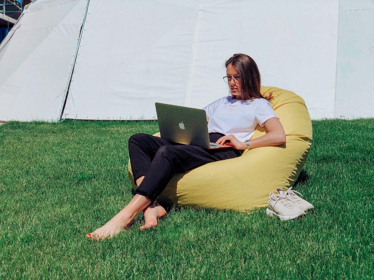 Под открытым небом: на арт-заводе &laquo;Механика&raquo; откроется летний коворкинг фото 2 1