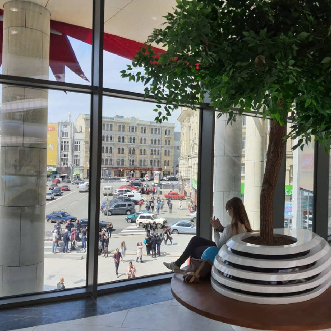 Қоғамдық орындарда минет