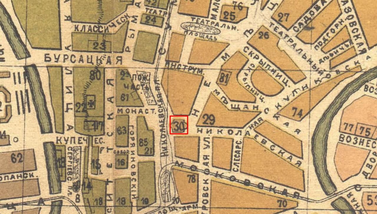 Собор святого Николая выходил на Николаевскую (сейчас - Конституции) площадь