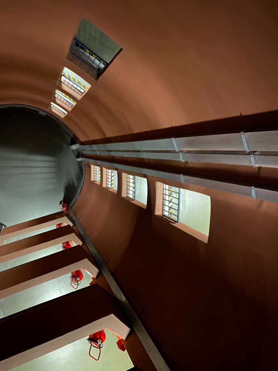 С почасовым тарифом: в саду Шевченко заработал многоуровневый паркинг фото 4 3