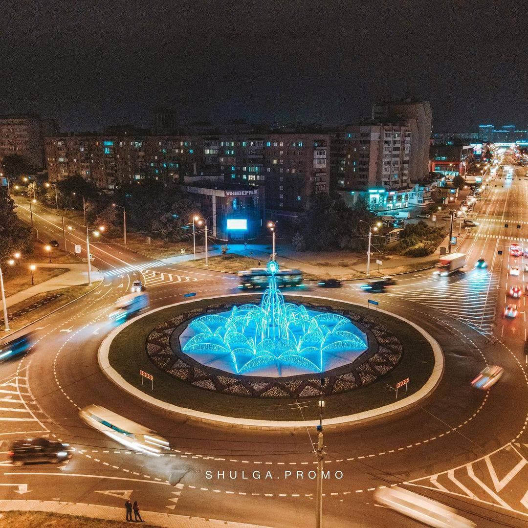 Фото и видео: в Харькове открыли световой фонтан фото 2 1