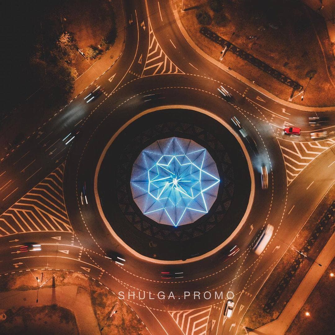 Фото и видео: в Харькове открыли световой фонтан фото 1