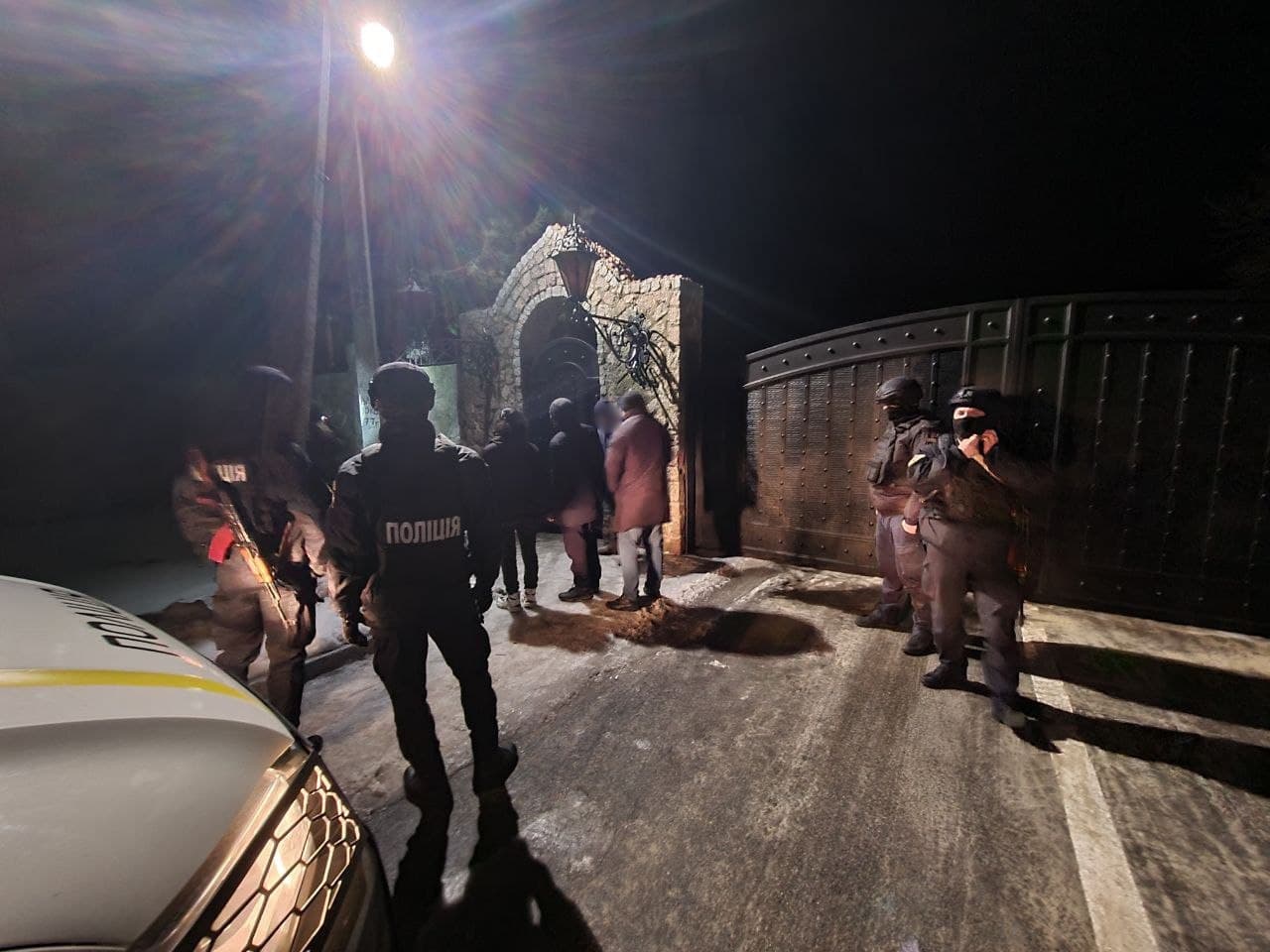 ДТП із кортежем Ярославського: поліція провела обшуки.