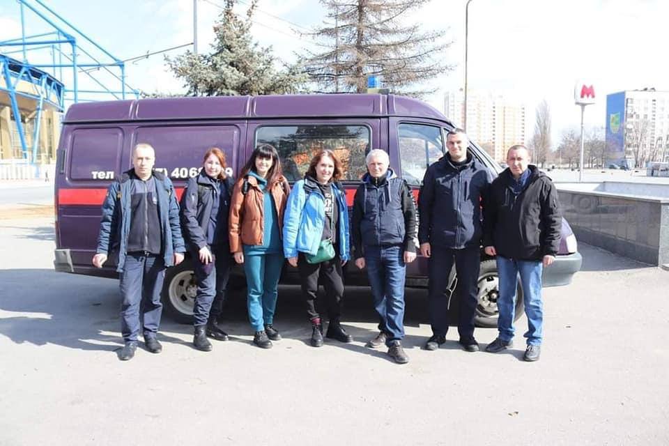 У Харкові дітей в метро навчають основам мінно-вибухової та хімічної безпеки і домедичній допомозі. Фото: МВС