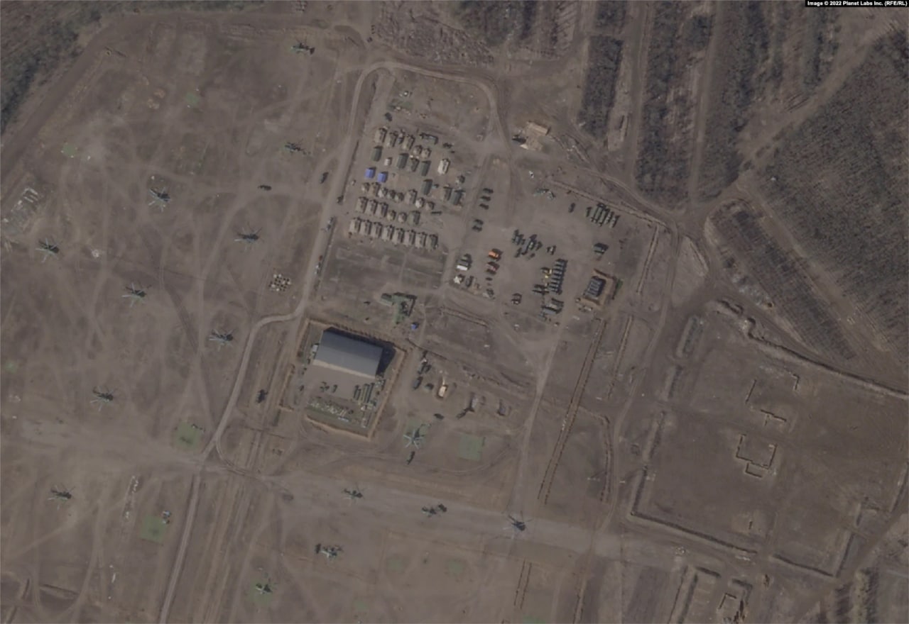 Російська армія скупчує військову техніку поблизу Харківської та Донецької областей &mdash; супутникові знімки фото 2 1